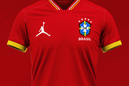 O futebol brasileiro, sempre acompanhado de fortes narrativas simbólicas, pode em breve ganhar um novo capítulo visual: a adoção de uma camisa vermelha pela seleção principal em um jogo oficial. A informação ainda não foi confirmada oficialmente pela entidade máxima do futebol nacional, mas já circula com força nos bastidores e nas redes sociais — tanto como manifesto estético, quanto como estratégia de branding. Segundo fontes próximas à marca responsável pelos uniformes da seleção, a cor vermelha está sendo avaliada como uma homenagem às vítimas da tragédia de 1950, quando centenas de torcedores morreram pisoteados no Maracanã, durante a final da Copa do Mundo. A intenção, segundo os bastidores da campanha, seria resgatar a memória das vítimas e utilizar o vermelho como um símbolo de respeito, coragem e ressignificação histórica. 🧥 A cor como linguagem Do ponto de vista do design, o uso do vermelho em um time como o Brasil — tradicionalmente associado ao amarelo e ao azul — representa uma ruptura poderosa na linguagem visual da seleção. A cor vermelha carrega significados como paixão, força e intensidade, e quando inserida em um contexto esportivo, pode representar garra, luta e resiliência. Mas como todo elemento visual de alto impacto, a proposta gerou polarizações. Enquanto parte da torcida e especialistas em branding esportivo elogiaram a inovação, outros a interpretaram como uma provocação política, especialmente em um país onde cores são frequentemente associadas a partidos e ideologias. 📜 O que diz o regulamento? Segundo o estatuto vigente da confederação que regula o futebol nacional, a camisa da seleção precisa ter o amarelo como predominante, mas nada impede o uso de uniformes alternativos em partidas específicas, desde que registrados previamente nas competições e respeitados os contratos de fornecimento de material esportivo. 📣 Posicionamento oficial e repercussão Após dias de especulações e interpretações acaloradas nas redes sociais, a confederação se pronunciou de forma neutra, apenas afirmando que não há definição oficial sobre o uso da camisa vermelha. Ainda assim, o debate em torno do uniforme mostra como o design transcende o visual e se insere diretamente nas discussões culturais e políticas de uma nação. 🔔 O design também fala — e às vezes grita. Se você acredita no poder das cores, das formas e das mensagens visuais para transformar realidades, compartilhe este artigo com outros designers e criativos. 🟥 Qual seria sua proposta visual para um uniforme alternativo da Seleção? Vamos conversar sobre design com significado.