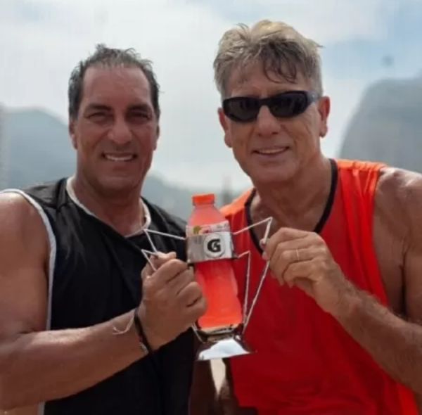 Gatorade Revive Ícones do Futebol em Campanha Nostálgica de Futevôlei